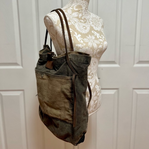 Durable Canvas tote 20"w 17" height - Picture 1 of 6